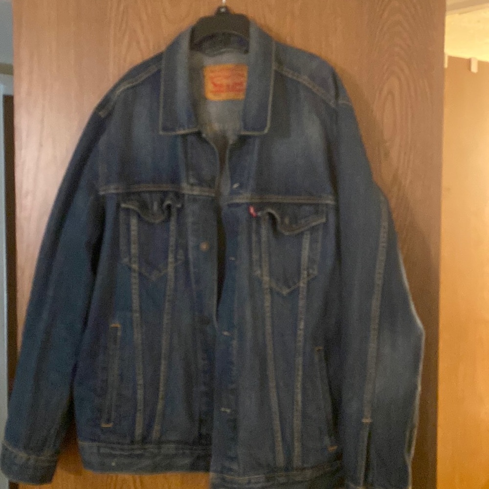Levi’s jean jacket size XL